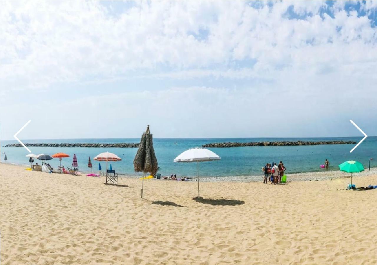 Villa Sulla Spiaggia Diamante เบลเวเดเร มาริตตีโม ภายนอก รูปภาพ